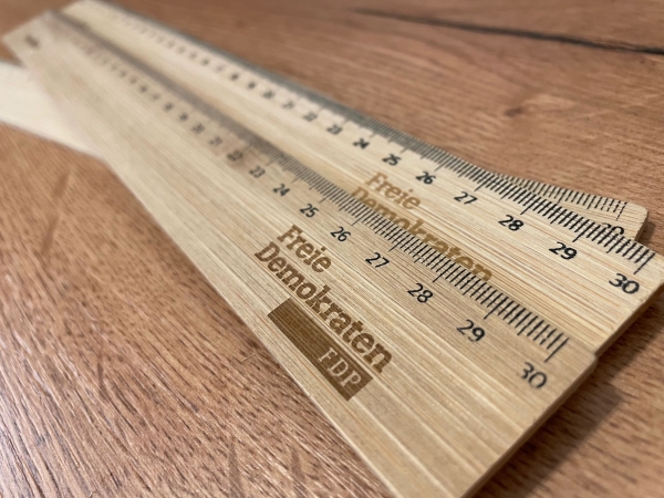 Lineal 30cm aus Holz